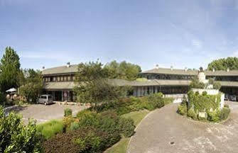 Country Hotel Borromeo Peschiera Borromeo Dış mekan fotoğraf